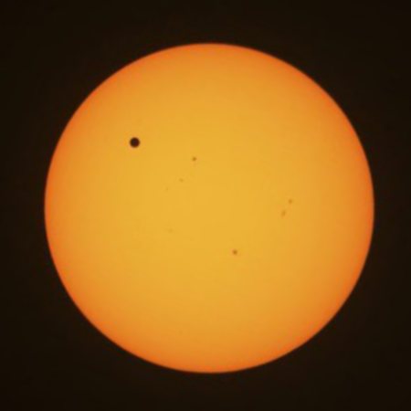 Sun_05b__Venus-transit_5-to-6-June-2012_from-Sydney-Australia-003_guardian.co.uk-Wednesday-6-June-2012-05.43-BST_r-110_450w