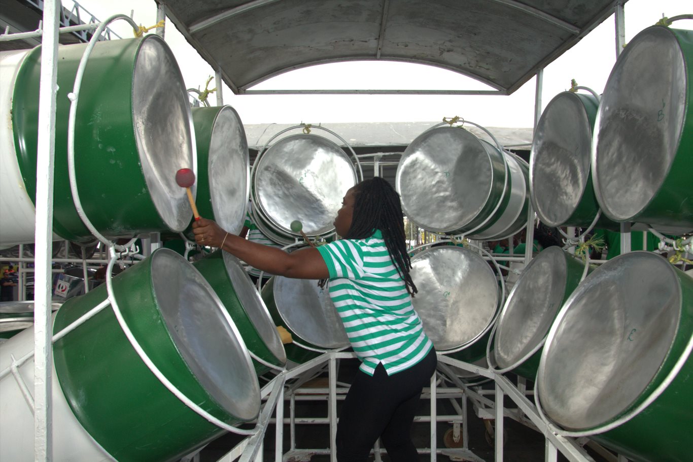 Ang Steelbands (Pan) ng Trinidad atAng Steelbands (Pan) ng Trinidad at  